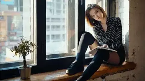 倪妮红毯造型