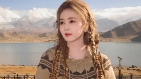 深圳街头四打一