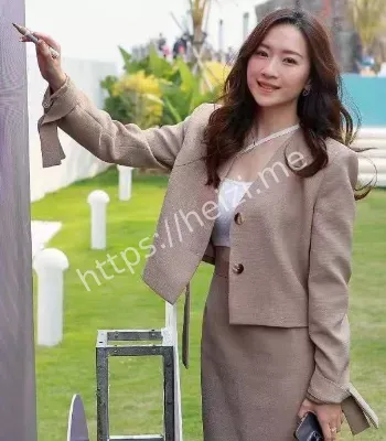 女主持