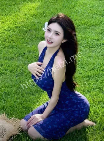 翘臀黑丝