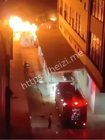 店门烧变形
