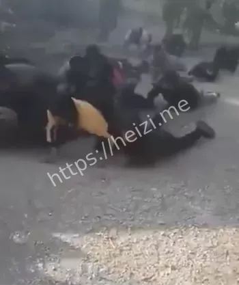 战乱暴行