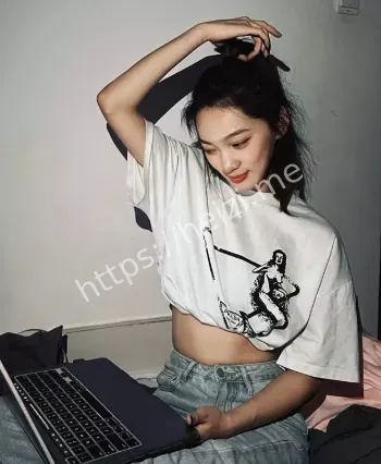王妍