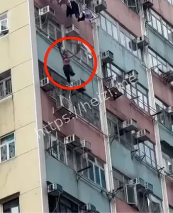 原配怒踹