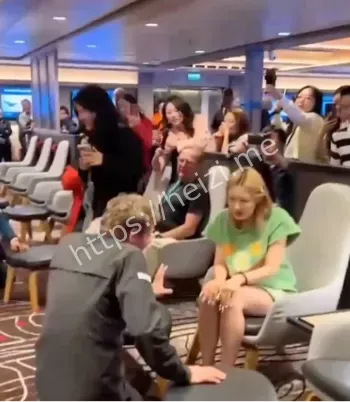 拍卖会