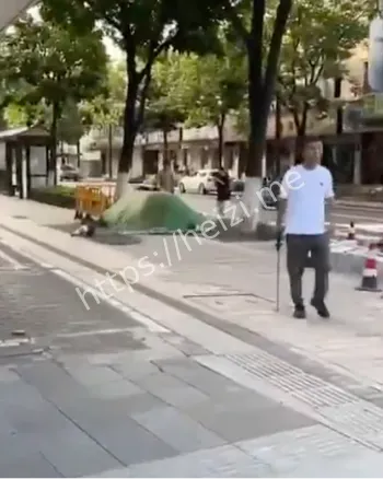 街头持械斗殴