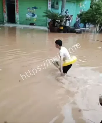 中考暴雨