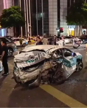 网络爆料