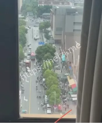 跳楼自杀