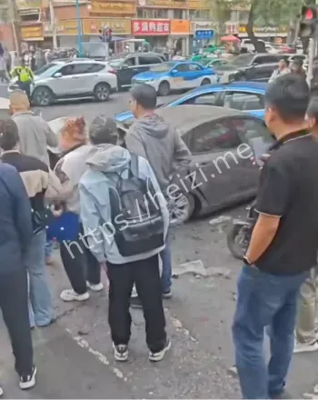 多车受损