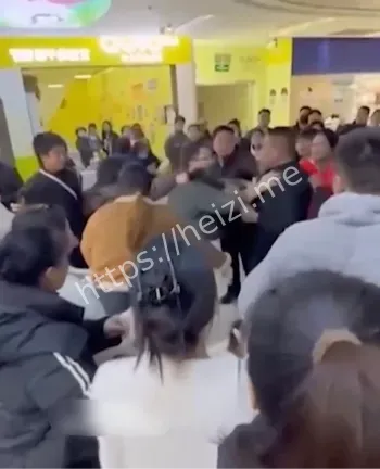 父母厮打
