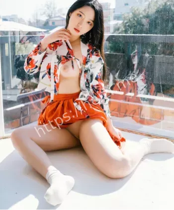 白嫩酮体