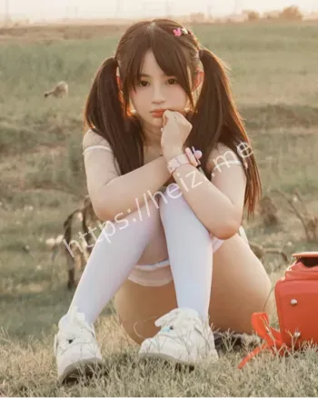 双马尾甜妹