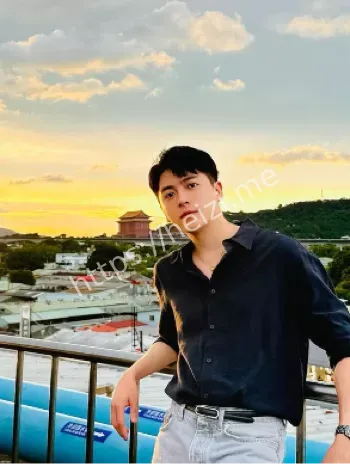 黄新皓
