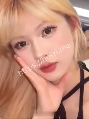 曲晓雯