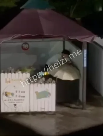 同学辣眼热议