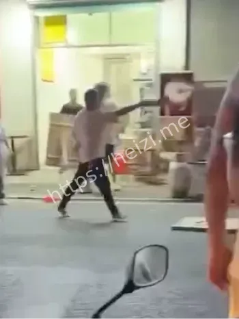 中年男子围殴
