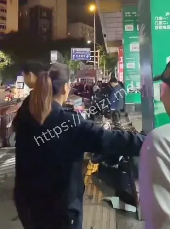 回龙街车祸