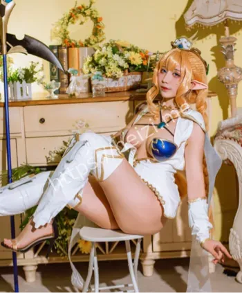 高颜值Coser