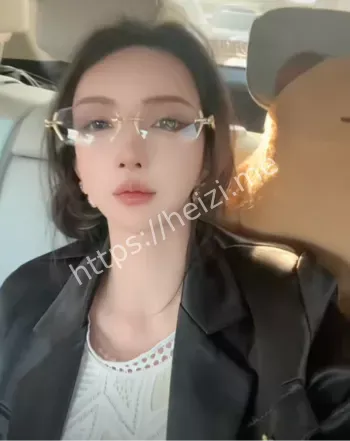 高颜值反差妹妹私人生活