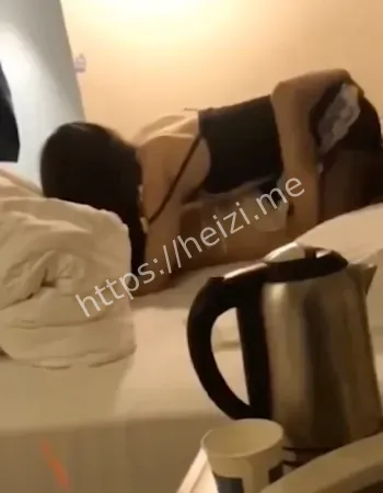 享受叔嫂禁忌的刺激快感