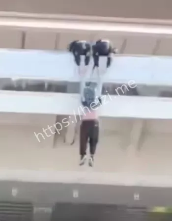 中国籍男子航站楼四层护栏处坠落