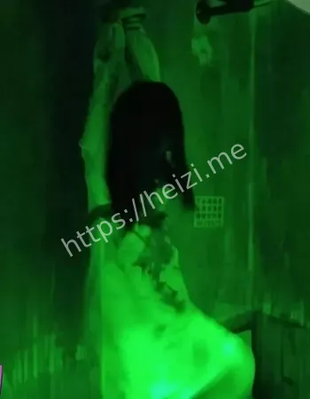 目击者称黑影飘来致人昏迷