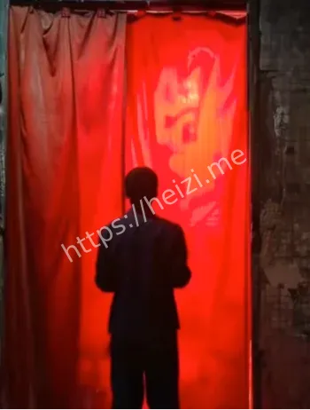 施工挖万人坑惨案