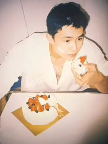 焦迈奇8块腹肌被玩弄