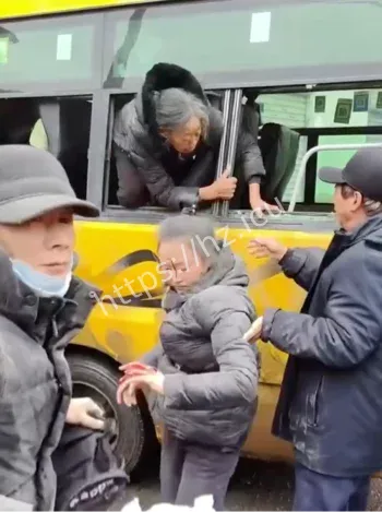 居民家损毁严重