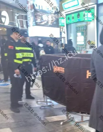 女子发现后惨遭捅