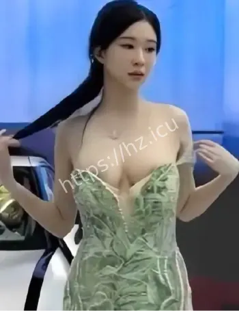 广州车展裙底偷拍