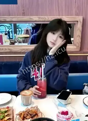 黑丝情趣身材火辣姿势多样