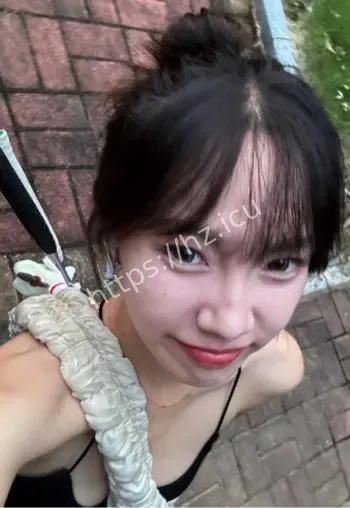 高颜值女生塌房热议