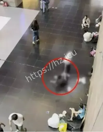 性侵71岁女游客