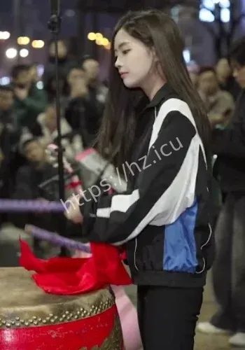 500万粉清纯人设崩塌