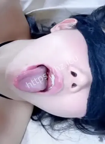 露脸自拍讨好男友