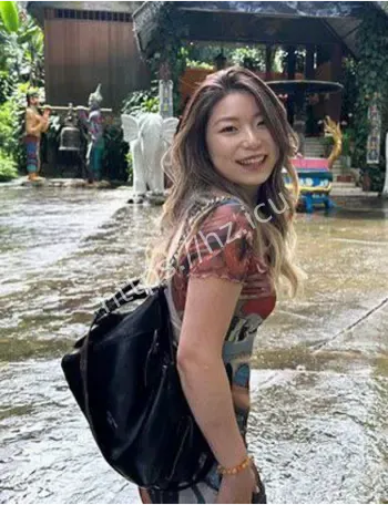 长沙建行柜员张语瑶