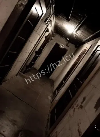 这所大学太不干净