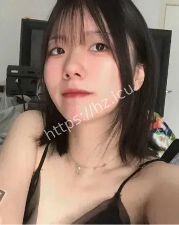 中日合作服装设计女生