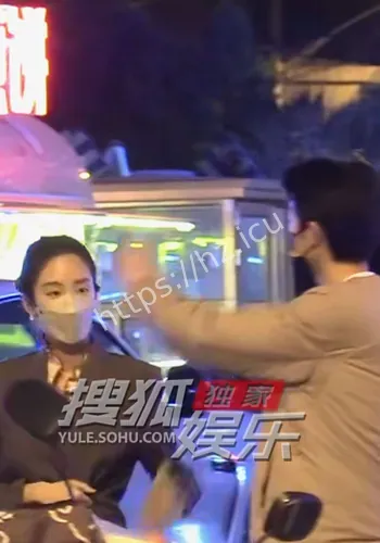 杨采钰造型焦点