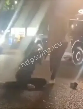 性感美女被抓现行