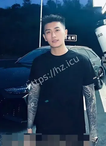百万网红醉酒