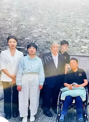 陈道庆欠薪养情人