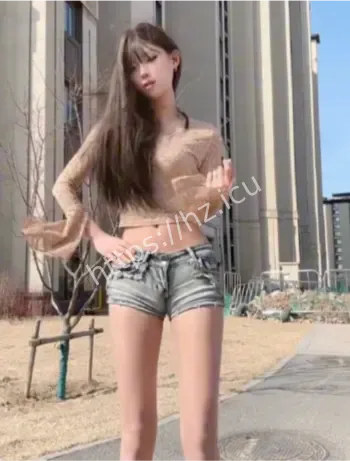 上海大学生王萱
