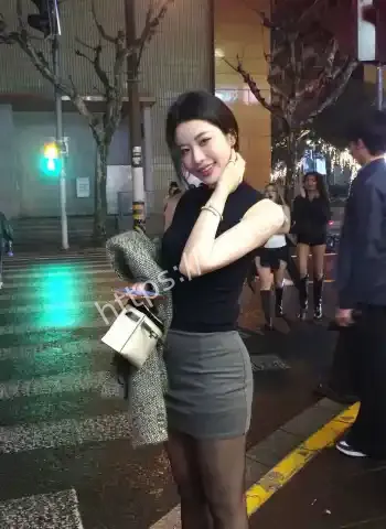 庞杰出轨女老师