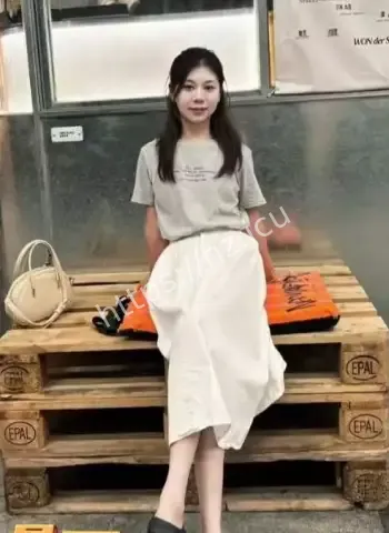 西安地铁女员工