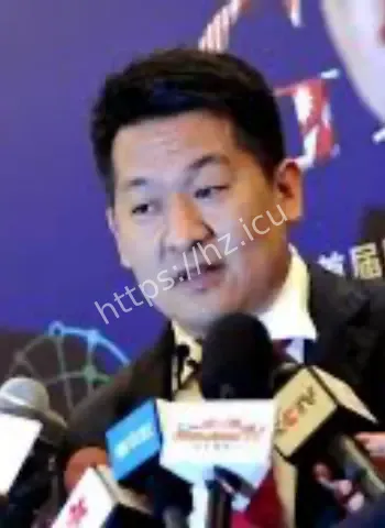 赵薇前夫表弟的情感纠葛曝光