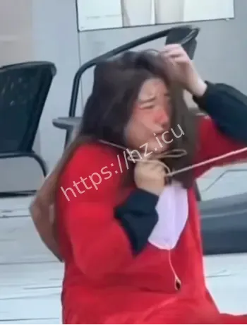 公开不当行为视频