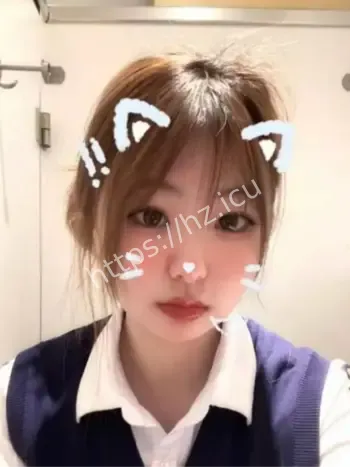 小三继续甜蜜曝光